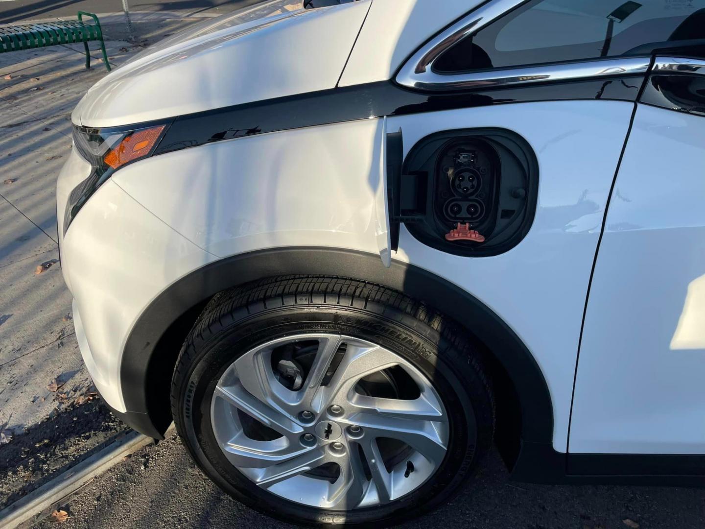 2023 WHITE /BLACK Chevrolet Bolt EV (1G1FW6S01P4) , located at 744 E Miner Ave, Stockton, CA, 95202, (209) 944-5770, 37.956863, -121.282082 - Photo#3